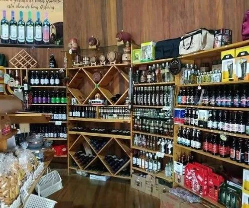 Foto: Queijos e vinhos Loja Parada da Pipa | Vinhos Gramado via Google Maps.
